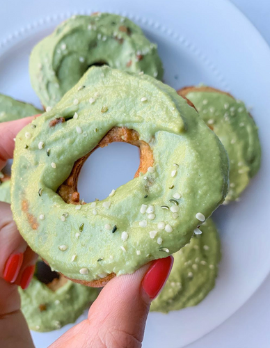 Vanilla Prebiotic-Fiber Protein Donuts with Matcha Collagen Icing!