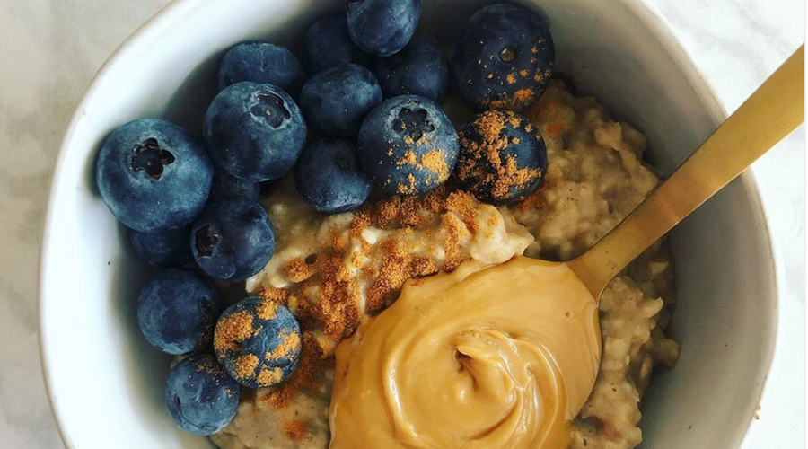 Prebiotic-Fiber Blueberry Almond Butter Oatmeal Bowl!