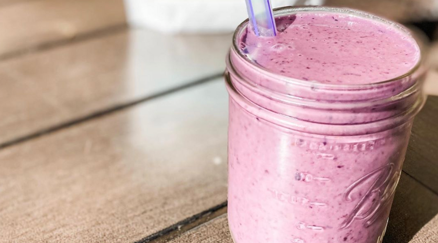 Prebiotic Fiber Banana-Berry Smoothie