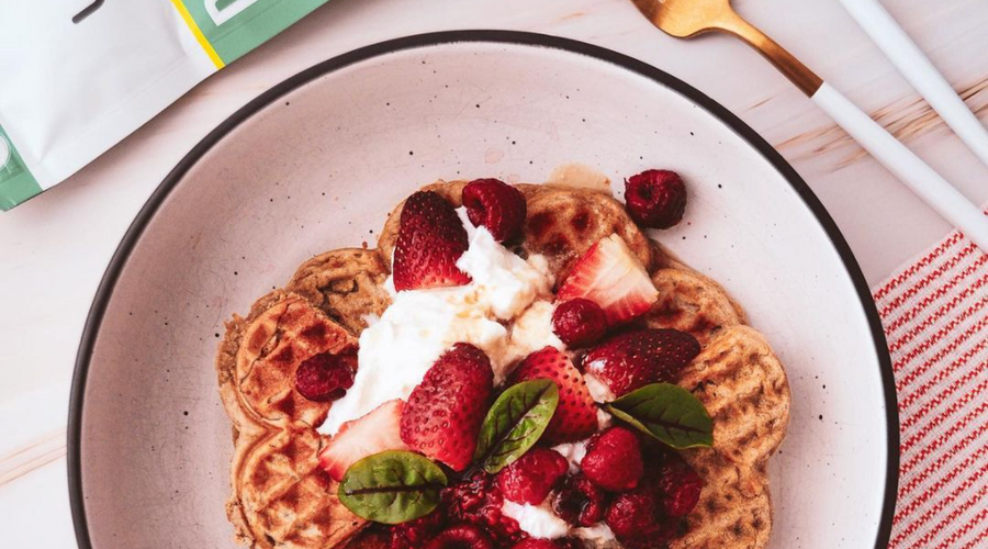 Prebiotic Fiber Berry Waffles