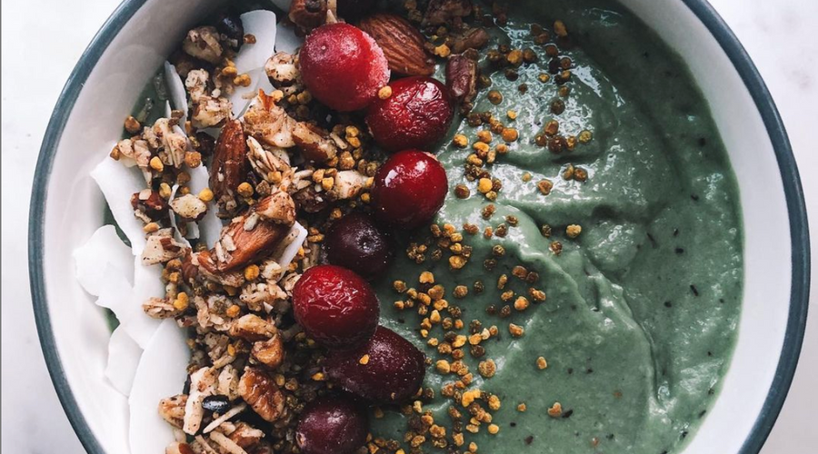 Prebiotic Fiber Gut Soothing Smoothie Bowl