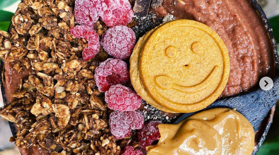 Prebiotic Fiber PB&J Chocolate Protein Smoothie Bowl