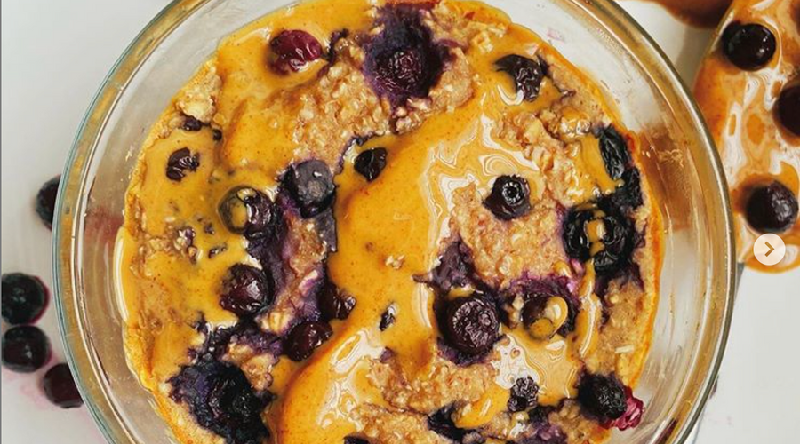 Prebiotic Fiber PBJ Baked Oats