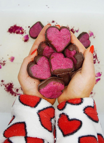 @wellnessforlifeblog Gut Happy Loveable Cookie Dough Truffle Recipe!