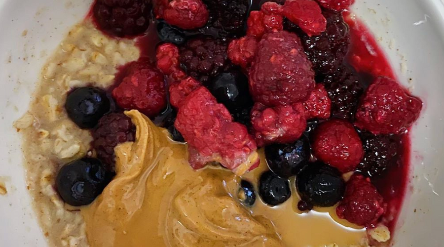 Prebiotic Fiber Cinnamon PB&J Oatmeal